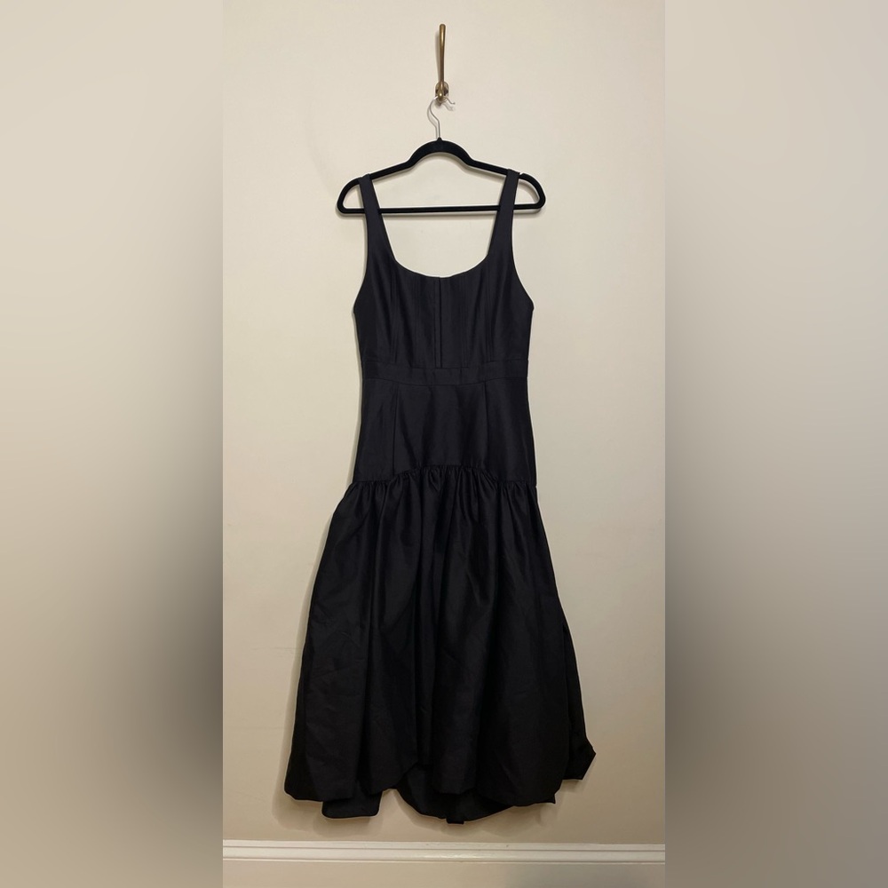 Alice + Olivia Diana Sleeveless Structured Midi Dress - Picture 11 of 14